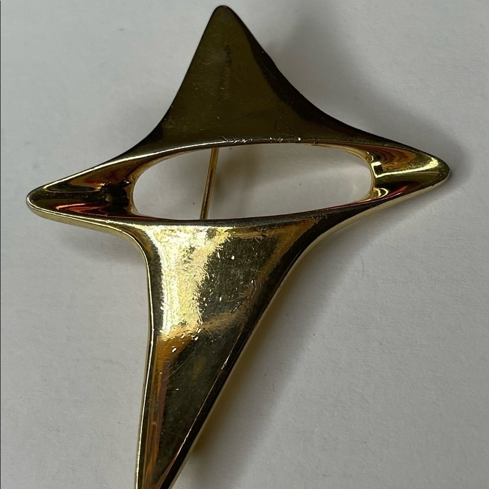 Vintage Estate Gold Star Retro Brooch Pin Statement